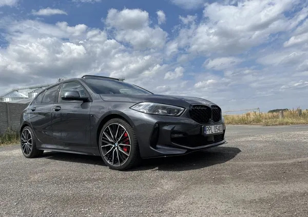 bmw BMW Seria 1 cena 120000 przebieg: 64000, rok produkcji 2019 z Pleszew